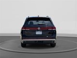 New 2025 Volkswagen Atlas Peak Edition SE image 4