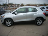 Used 2018 Chevrolet Trax LS image 2