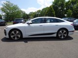 New 2025 Audi A6 e-tron Premium Plus image 2
