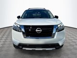 New 2025 Nissan Pathfinder Platinum image 2