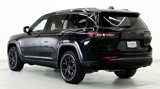 Used 2024 Jeep Grand Cherokee L Laredo image 5