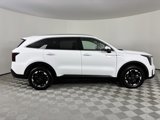 Used 2024 Kia Sorento S image 4