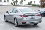 Used 2019 Lexus ES 300h w/ Luxury Package image 5
