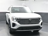 New 2025 Volkswagen Atlas SE image 2