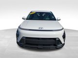 Certified 2024 Hyundai Kona SE image 3