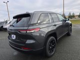 New 2025 Jeep Grand Cherokee Altitude image 4