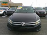 Used 2015 Volkswagen Tiguan S image 5