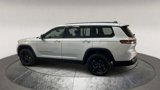 Used 2023 Jeep Grand Cherokee L Laredo image 4