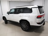 Used 2024 Lexus GX 550 w/ Accessory Package (2T) image 3