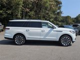 Used 2023 Lincoln Navigator L Reserve image 2