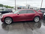 Used 2020 Chrysler 300 Touring w/ Chrome Appearance Package image 2