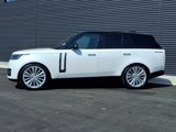 Used 2024 Land Rover Range Rover SE image 2