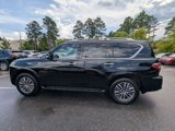 Used 2024 Nissan Armada SL w/ Captain's Chairs Package image 6