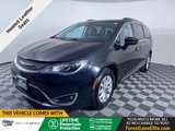 Used 2017 Chrysler Pacifica Touring-L image 3