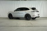 Certified 2025 Porsche Cayenne S image 3