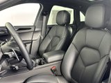 Certified 2024 Porsche Macan image 5