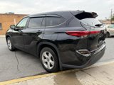 Used 2023 Toyota Highlander LE image 6