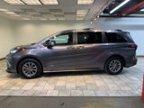 Used 2023 Toyota Sienna LE image 5