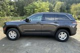 New 2024 Jeep Grand Cherokee Laredo w/ Luxury Tech Group I image 4