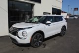 New 2025 Mitsubishi Outlander SE image 3