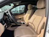 Certified 2025 Porsche Macan image 5