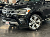Used 2023 Ford Expedition Platinum image 3