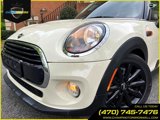 Used 2019 MINI Cooper 4-Door Hardtop image 2