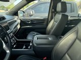 Used 2022 GMC Yukon XL Denali image 3