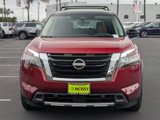 New 2025 Nissan Pathfinder Platinum image 2
