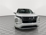 New 2025 Mitsubishi Outlander SE image 3