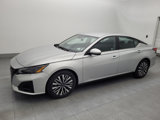 Used 2023 Nissan Altima 2.5 SV image 2