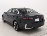 New 2026 BMW i5 eDrive40 w/ Premium Package image 6
