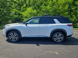 New 2025 Nissan Pathfinder Platinum image 5