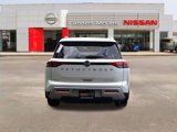 New 2025 Nissan Pathfinder Platinum image 4