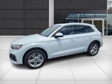 Used 2024 Audi Q5 e Prestige w/ Prestige Package image 4