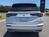 New 2025 Mitsubishi Outlander SE image 5