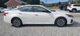 Used 2024 Nissan Altima 2.5 SV image 3