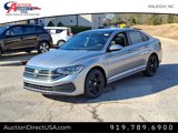 Used 2023 Volkswagen Jetta SE image 3