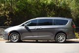 Used 2021 Chrysler Pacifica Touring image 2