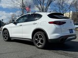 Used 2022 Alfa Romeo Stelvio Ti image 2