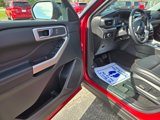 Used 2024 Ford Explorer XLT w/ Equipment Group 202A image 6