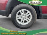 Used 2023 Jeep Grand Cherokee Laredo image 5