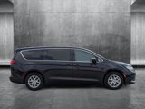 Used 2022 Chrysler Voyager LX image 3