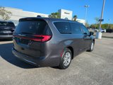 Used 2023 Chrysler Pacifica Touring-L image 4