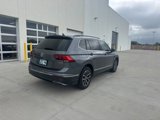 Used 2020 Volkswagen Tiguan SE w/ Panoramic Sunroof Package image 3