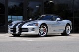 Used 2005 Dodge Viper SRT-10 image 2