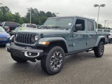 Used 2024 Jeep Gladiator Sport w/ Premium Package image 3