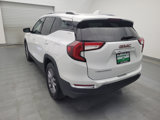 Used 2023 GMC Terrain SLT image 5