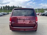 Used 2018 Dodge Grand Caravan SXT image 4