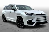 Used 2025 Lexus TX 500h AWD image 2